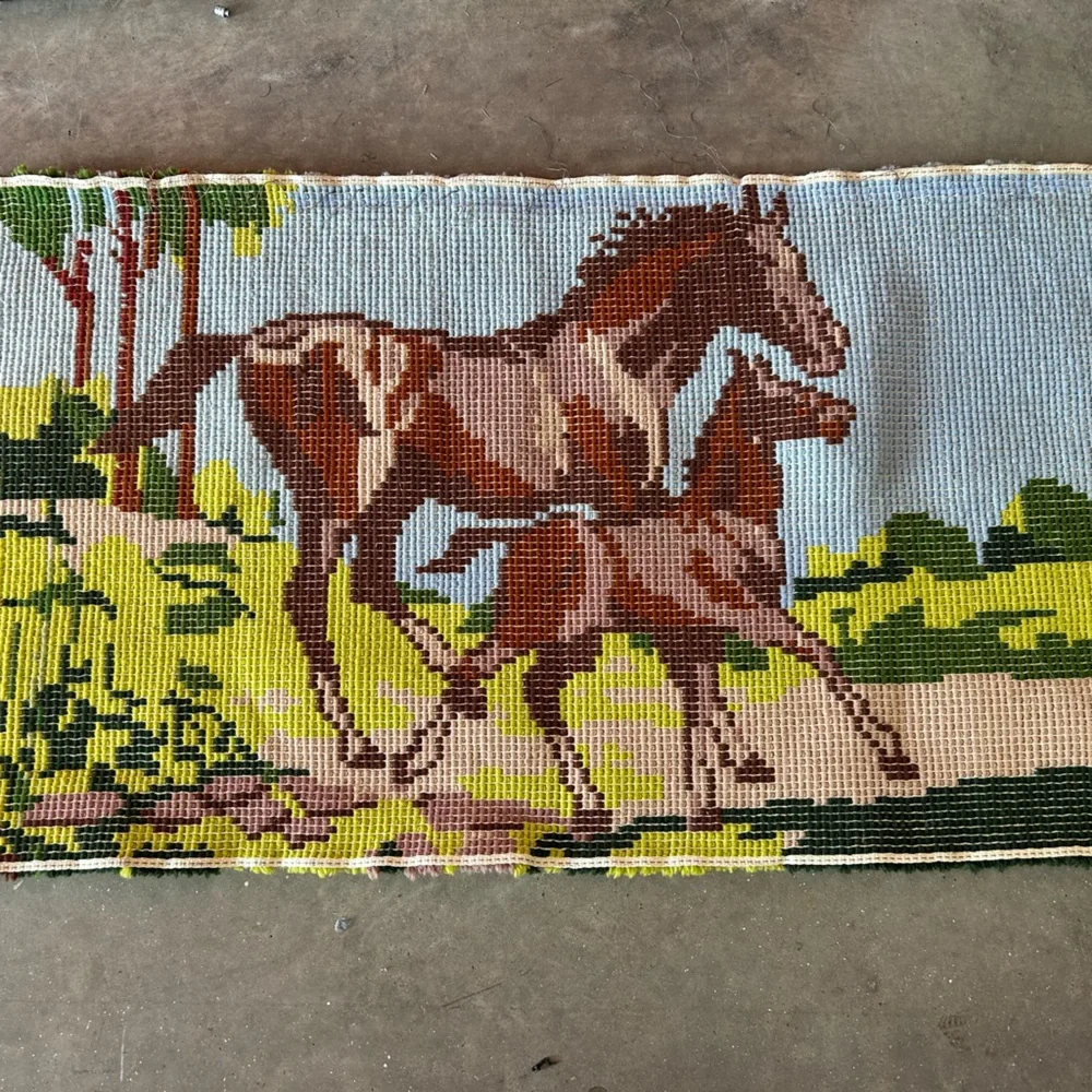 Wild Horse Tapestry Rug - Multicolor